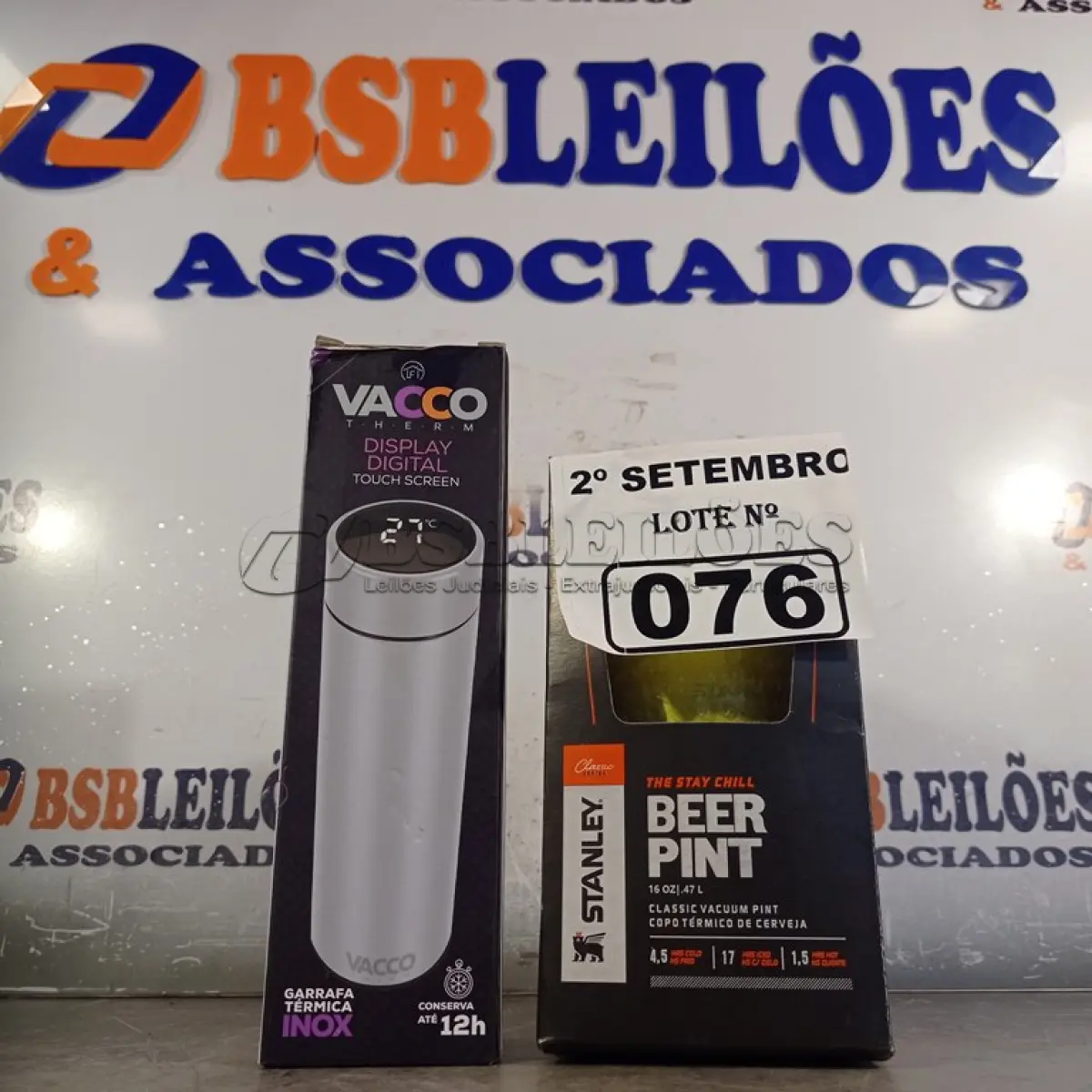 LOTE 076 - 01 COPO E 01 GARRAFA DIGITAL 500ML TÉRMICOS. (NO ESTADO) ATENÇÃO! FAZER A VISITAÇÃO ANTES DE ARREMATAR, NÃO SABEMOS SE FUNCIONA. LEILÃO NÃO TEM GARANTIA E NEM DEVOLUÇÃO, SUJEITO A POSSÍVEIS AVARIAS VISÍVEIS/OCULTAS E/OU AUSÊNCIA DE COMPONENTES.