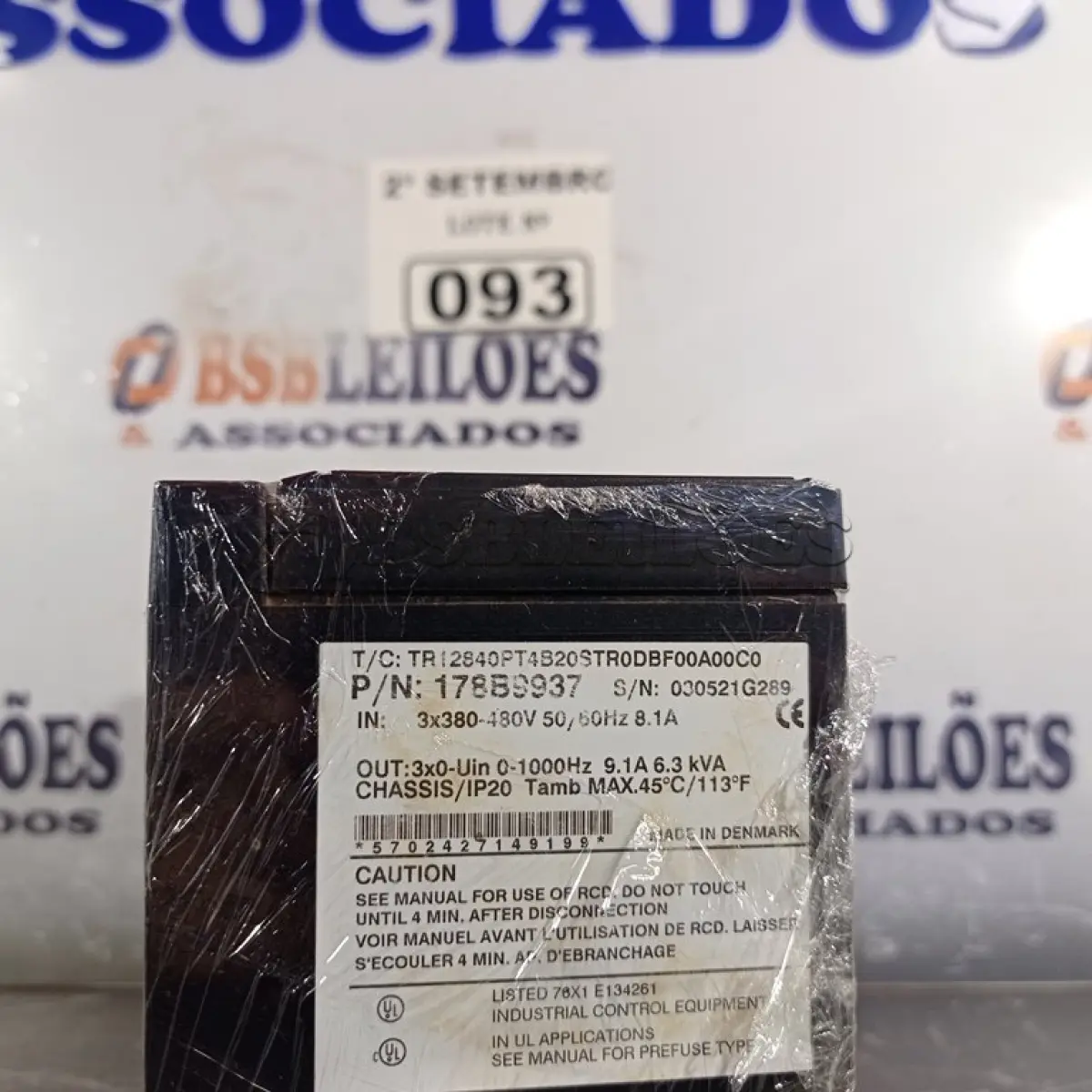 LOTE 093 - 01 INVERSOR DE FREQUÊNCIA 3 X 380-480V 50/60HZ 3 ½ HP. (NO ESTADO) ATENÇÃO! FAZER A VISITAÇÃO ANTES DE ARREMATAR, NÃO SABEMOS SE FUNCIONA. LEILÃO NÃO TEM GARANTIA E NEM DEVOLUÇÃO, SUJEITO A POSSÍVEIS AVARIAS VISÍVEIS/OCULTAS E/OU AUSÊNCIA DE COMPONENTES.