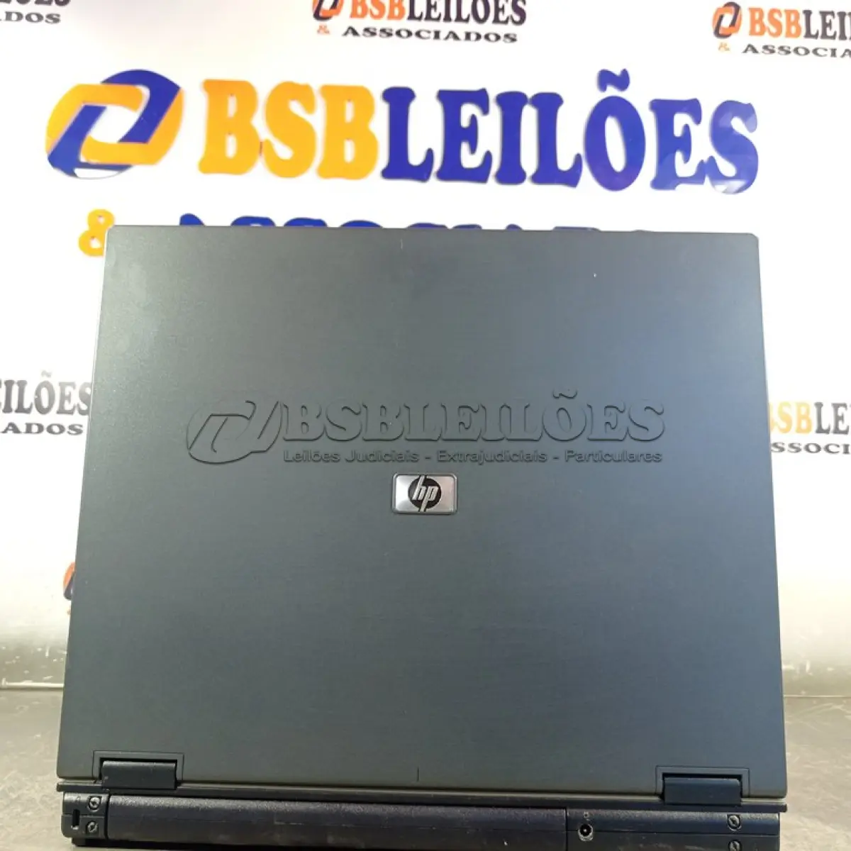 LOTE 101 - 01 NOTEBOOK MARCA HP MODELO COMPAQ NX6110. (NO ESTADO) ATENÇÃO! FAZER A VISITAÇÃO ANTES DE ARREMATAR, NÃO SABEMOS SE FUNCIONA. LEILÃO NÃO TEM GARANTIA E NEM DEVOLUÇÃO, SUJEITO A POSSÍVEIS AVARIAS VISÍVEIS/OCULTAS E/OU AUSÊNCIA DE COMPONENTES.