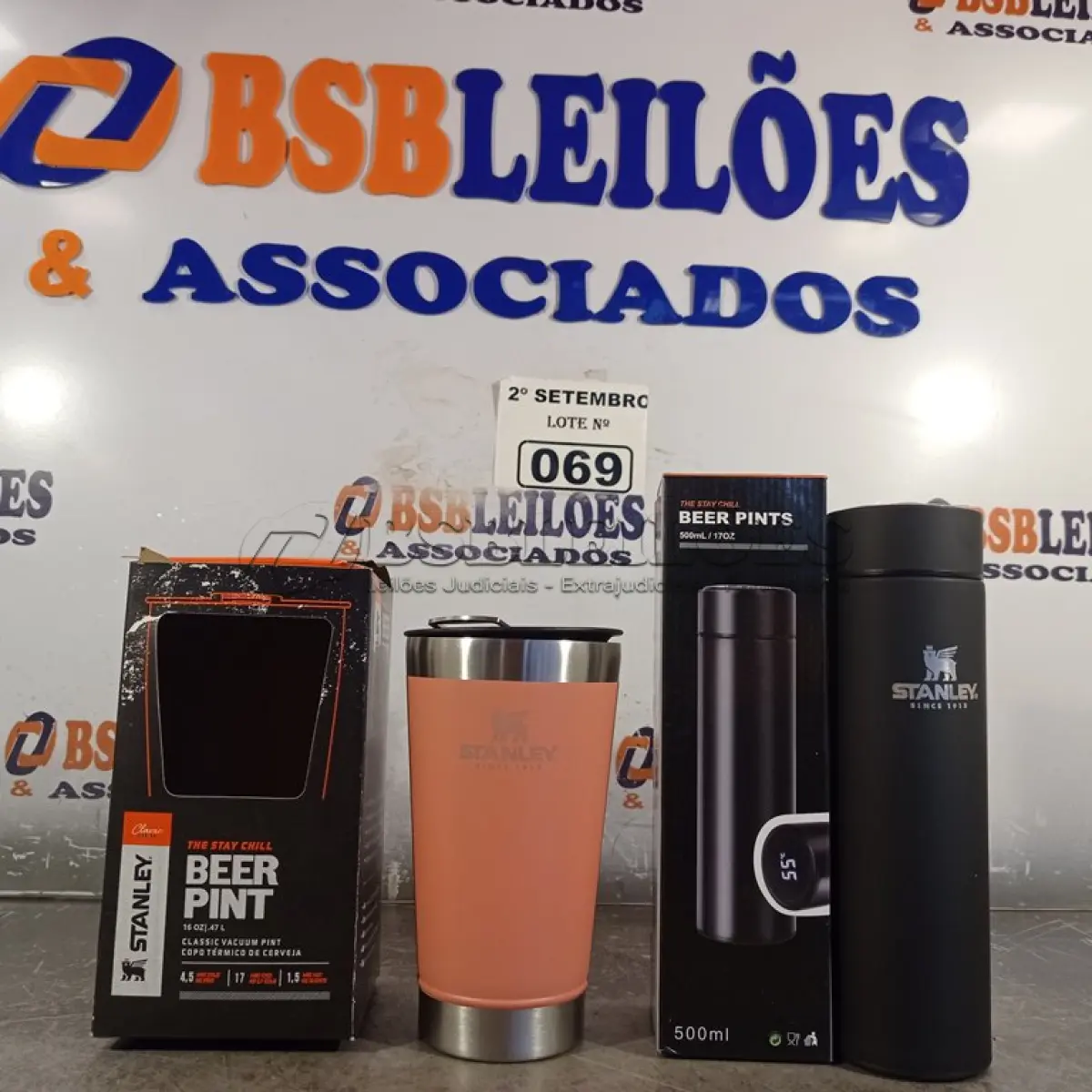 LOTE 069 - 01 COPO E 01 GARRAFA DIGITAL 500ML TÉRMICOS. (NO ESTADO) ATENÇÃO! FAZER A VISITAÇÃO ANTES DE ARREMATAR, NÃO SABEMOS SE FUNCIONA. LEILÃO NÃO TEM GARANTIA E NEM DEVOLUÇÃO, SUJEITO A POSSÍVEIS AVARIAS VISÍVEIS/OCULTAS E/OU AUSÊNCIA DE COMPONENTES.