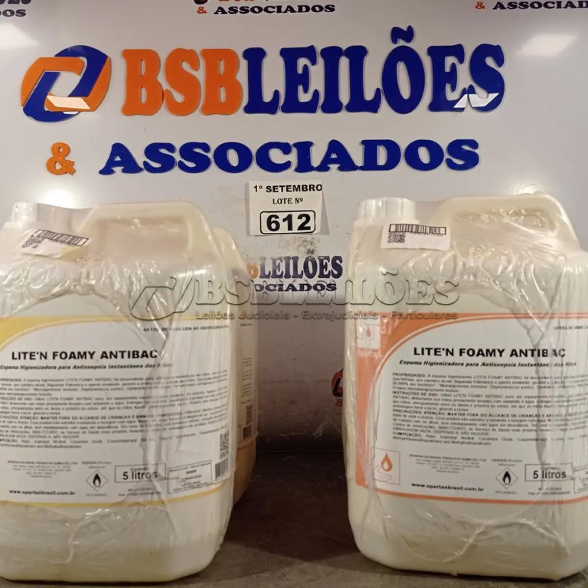 LOTE 612 - 20 LITROS DE SABONETE DE ESPUMA ANTISSÉPTICO. (NO ESTADO) ATENÇÃO! FAZER A VISITAÇÃO ANTES DE ARREMATAR, NÃO SABEMOS SE FUNCIONA. LEILÃO NÃO TEM GARANTIA E NEM DEVOLUÇÃO, SUJEITO A POSSÍVEIS AVARIAS VISÍVEIS/OCULTAS E/OU AUSÊNCIA DE COMPONENTES.