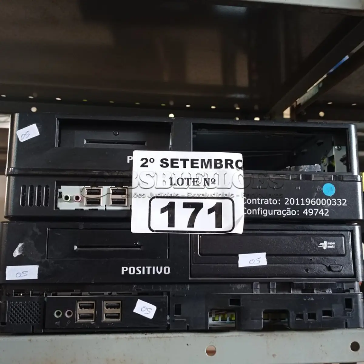 LOTE 171 - 02 CPU’S MARCAS POSITIVO. (NO ESTADO) ATENÇÃO! FAZER A VISITAÇÃO ANTES DE ARREMATAR, NÃO SABEMOS SE FUNCIONA. LEILÃO NÃO TEM GARANTIA E NEM DEVOLUÇÃO, SUJEITO A POSSÍVEIS AVARIAS VISÍVEIS/OCULTAS E/OU AUSÊNCIA DE COMPONENTES.