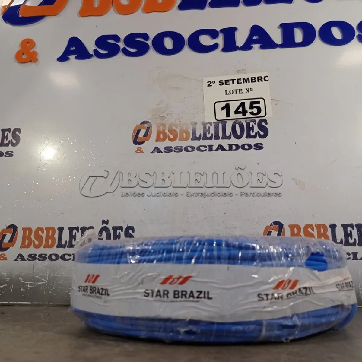LOTE 145 - 01 ROLO DE CABO FLEXÍVEL 100M 1X4MM NA COR AZUL(NOVO). (NO ESTADO) ATENÇÃO! FAZER A VISITAÇÃO ANTES DE ARREMATAR, NÃO SABEMOS SE FUNCIONA. LEILÃO NÃO TEM GARANTIA E NEM DEVOLUÇÃO, SUJEITO A POSSÍVEIS AVARIAS VISÍVEIS/OCULTAS E/OU AUSÊNCIA DE COMPONENTES.