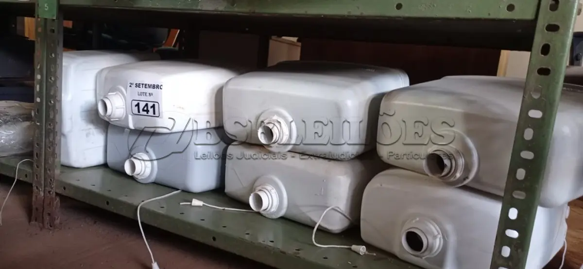 LOTE 141 - 06 CAIXAS DE DESCARGA MARCAS E MODELOS DIVERSOS COM AVARIAS. (NO ESTADO) ATENÇÃO! FAZER A VISITAÇÃO ANTES DE ARREMATAR, NÃO SABEMOS SE FUNCIONA. LEILÃO NÃO TEM GARANTIA E NEM DEVOLUÇÃO, SUJEITO A POSSÍVEIS AVARIAS VISÍVEIS/OCULTAS E/OU AUSÊNCIA DE COMPONENTES.
