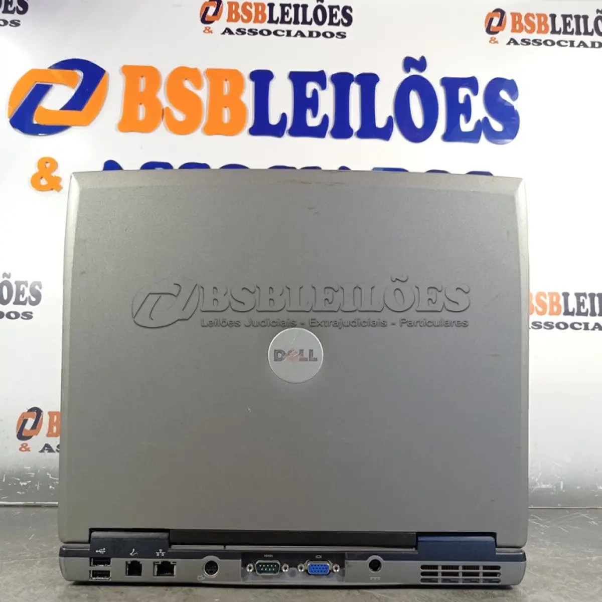 LOTE 054 - 01 NOTEBOOK MARCA DELL LATITUDE D520. (NO ESTADO) ATENÇÃO! FAZER A VISITAÇÃO ANTES DE ARREMATAR, NÃO SABEMOS SE FUNCIONA. LEILÃO NÃO TEM GARANTIA E NEM DEVOLUÇÃO, SUJEITO A POSSÍVEIS AVARIAS VISÍVEIS/OCULTAS E/OU AUSÊNCIA DE COMPONENTES.