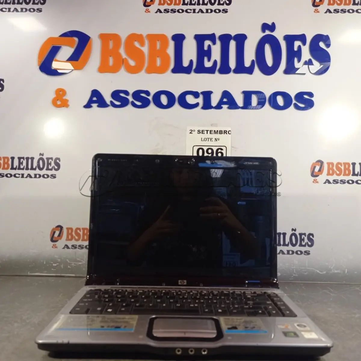 LOTE 096 - 01 NOTEBOOK HP MODELO PAVILON DV2000. (NO ESTADO) ATENÇÃO! FAZER A VISITAÇÃO ANTES DE ARREMATAR, NÃO SABEMOS SE FUNCIONA. LEILÃO NÃO TEM GARANTIA E NEM DEVOLUÇÃO, SUJEITO A POSSÍVEIS AVARIAS VISÍVEIS/OCULTAS E/OU AUSÊNCIA DE COMPONENTES.