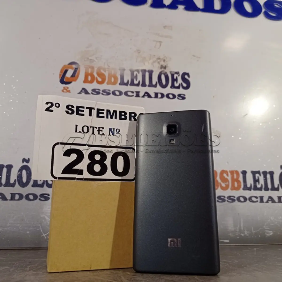 LOTE 280 - 01 CELULAR REDMI. (NO ESTADO) ATENÇÃO! FAZER A VISITAÇÃO ANTES DE ARREMATAR, NÃO SABEMOS SE FUNCIONA. LEILÃO NÃO TEM GARANTIA E NEM DEVOLUÇÃO, SUJEITO A POSSÍVEIS AVARIAS VISÍVEIS/OCULTAS E/OU AUSÊNCIA DE COMPONENTES.