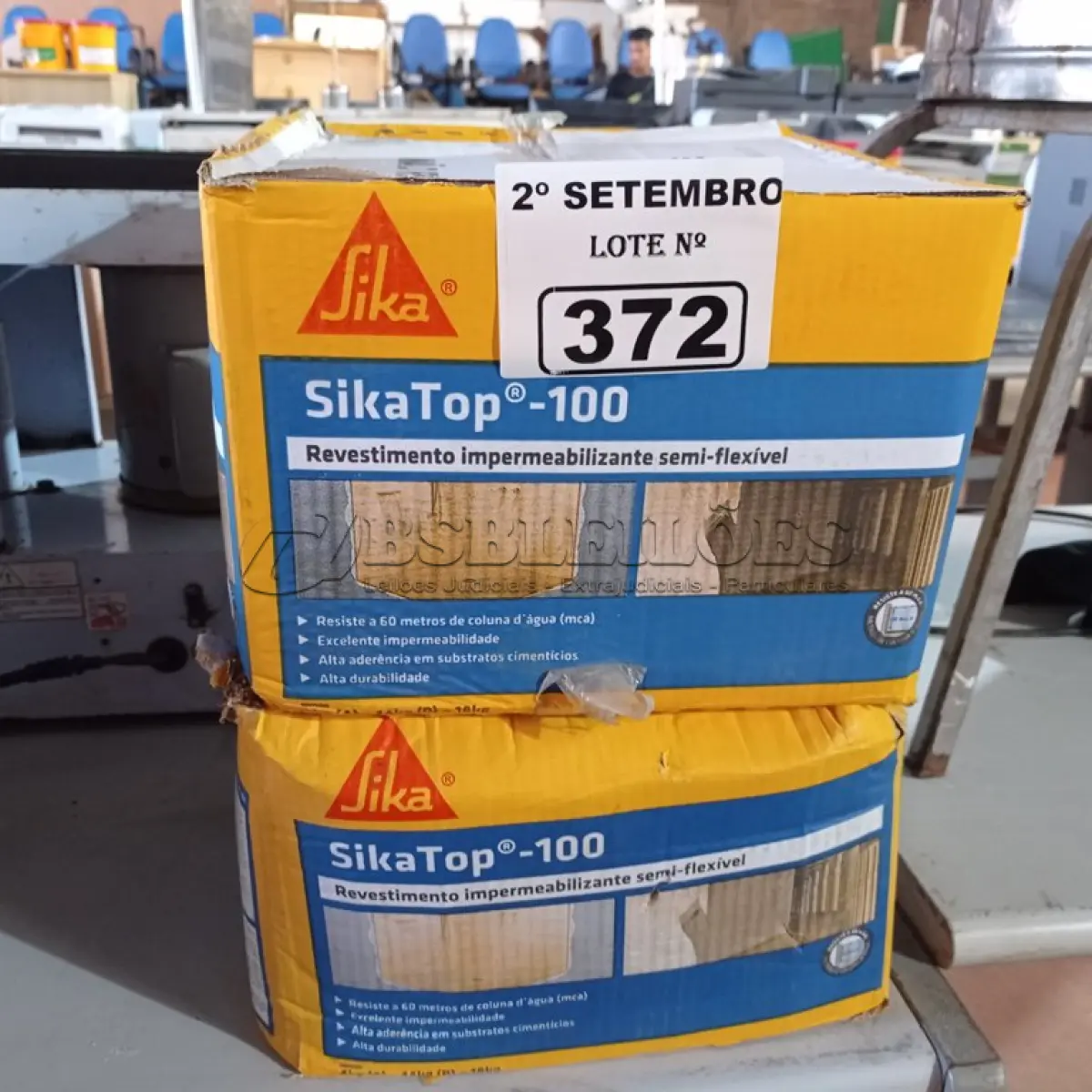 LOTE 372 - 02 CAIXAS DE SIKA TOP-100, REVESTIMENTO IMPERMEABILIZANTE SEMI-FLEXIVEL. (NO ESTADO) ATENÇÃO! FAZER A VISITAÇÃO ANTES DE ARREMATAR, NÃO SABEMOS SE FUNCIONA. LEILÃO NÃO TEM GARANTIA E NEM DEVOLUÇÃO, SUJEITO A POSSÍVEIS AVARIAS VISÍVEIS/OCULTAS E/OU AUSÊNCIA DE COMPONENTES.