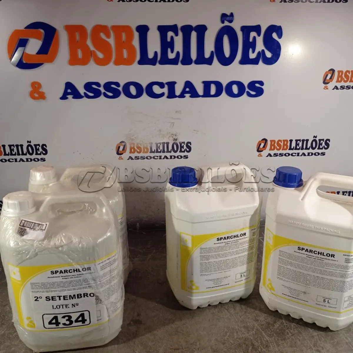 LOTE 434 - 20 LITROS DE DESINFETANTE HOSPITALAR PARA SUPERFÍCIES FIXAS E ARTIGOS NÃO CRÍTICOS. (NO ESTADO) ATENÇÃO! FAZER A VISITAÇÃO ANTES DE ARREMATAR, NÃO SABEMOS SE FUNCIONA. LEILÃO NÃO TEM GARANTIA E NEM DEVOLUÇÃO, SUJEITO A POSSÍVEIS AVARIAS VISÍVEIS/OCULTAS E/OU AUSÊNCIA DE COMPONENTES.