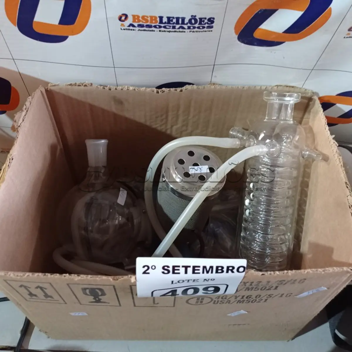 LOTE 409 - 01 EQUIPAMENTO DE LABORATÓRIO. (NO ESTADO) ATENÇÃO! FAZER A VISITAÇÃO ANTES DE ARREMATAR, NÃO SABEMOS SE FUNCIONA. LEILÃO NÃO TEM GARANTIA E NEM DEVOLUÇÃO, SUJEITO A POSSÍVEIS AVARIAS VISÍVEIS/OCULTAS E/OU AUSÊNCIA DE COMPONENTES.
