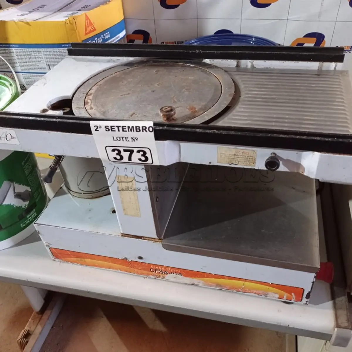 LOTE 373 - 01 CORTADOR DE FRIOS. (NO ESTADO) ATENÇÃO! FAZER A VISITAÇÃO ANTES DE ARREMATAR, NÃO SABEMOS SE FUNCIONA. LEILÃO NÃO TEM GARANTIA E NEM DEVOLUÇÃO, SUJEITO A POSSÍVEIS AVARIAS VISÍVEIS/OCULTAS E/OU AUSÊNCIA DE COMPONENTES.