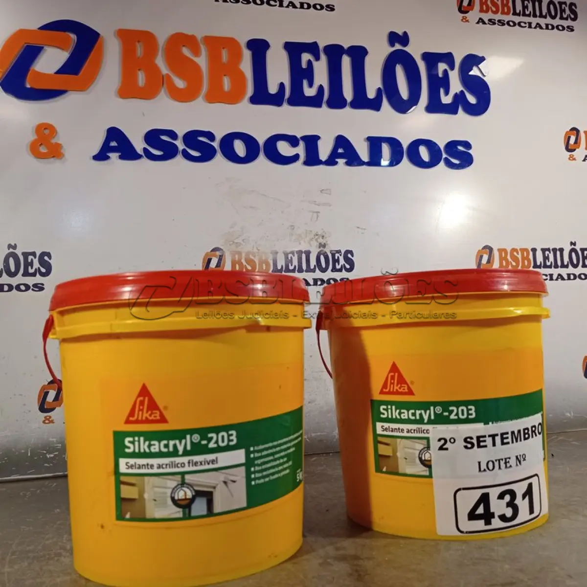 LOTE 431 - 02 BALDES DE SIKACRYL-203, SELANTE ACRÍLICO FLEXÍVEL 5KG. (NO ESTADO) ATENÇÃO! FAZER A VISITAÇÃO ANTES DE ARREMATAR, NÃO SABEMOS SE FUNCIONA. LEILÃO NÃO TEM GARANTIA E NEM DEVOLUÇÃO, SUJEITO A POSSÍVEIS AVARIAS VISÍVEIS/OCULTAS E/OU AUSÊNCIA DE COMPONENTES.