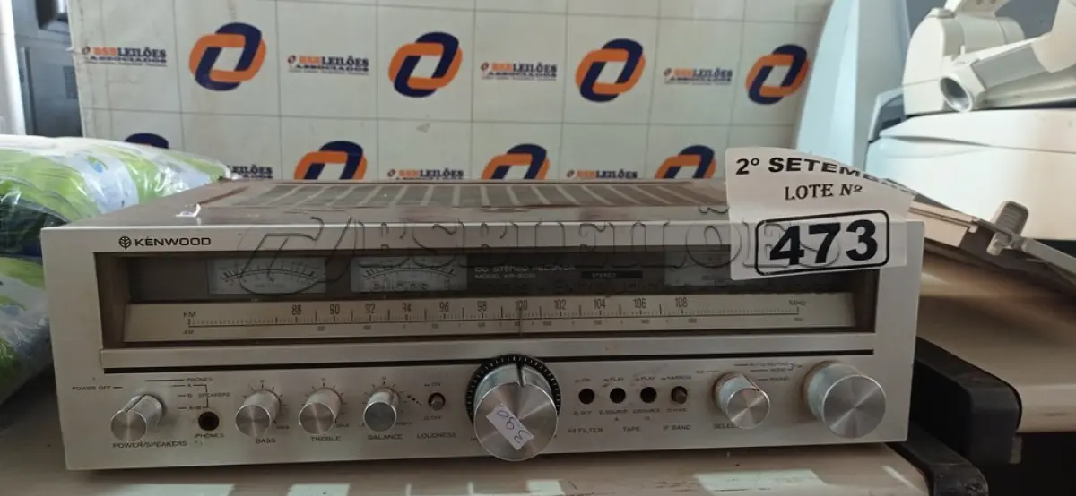 LOTE 473 - 01 RECEIVER KENWOOD MODELO KR-5010. (NO ESTADO) ATENÇÃO! FAZER A VISITAÇÃO ANTES DE ARREMATAR, NÃO SABEMOS SE FUNCIONA. LEILÃO NÃO TEM GARANTIA E NEM DEVOLUÇÃO, SUJEITO A POSSÍVEIS AVARIAS VISÍVEIS/OCULTAS E/OU AUSÊNCIA DE COMPONENTES.