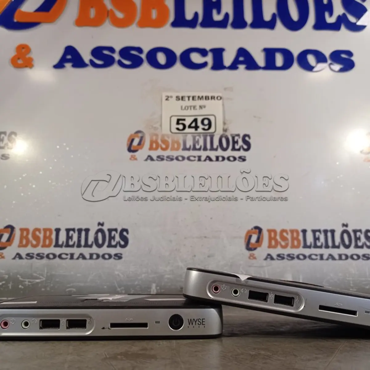 LOTE 549 - 02 TERMINAIS WYSE. (NO ESTADO) ATENÇÃO! FAZER A VISITAÇÃO ANTES DE ARREMATAR, NÃO SABEMOS SE FUNCIONA. LEILÃO NÃO TEM GARANTIA E NEM DEVOLUÇÃO, SUJEITO A POSSÍVEIS AVARIAS VISÍVEIS/OCULTAS E/OU AUSÊNCIA DE COMPONENTES.