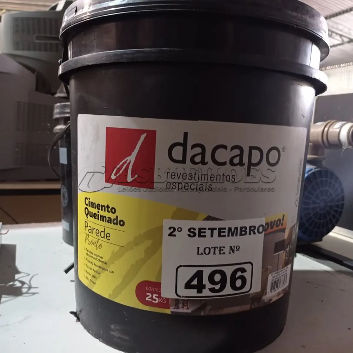 LOTE 496 - 01 BALDE DE CIMENTO QUEIMADO DACAPÓ 25KG. (NO ESTADO) ATENÇÃO! FAZER A VISITAÇÃO ANTES DE ARREMATAR, NÃO SABEMOS SE FUNCIONA. LEILÃO NÃO TEM GARANTIA E NEM DEVOLUÇÃO, SUJEITO A POSSÍVEIS AVARIAS VISÍVEIS/OCULTAS E/OU AUSÊNCIA DE COMPONENTES.