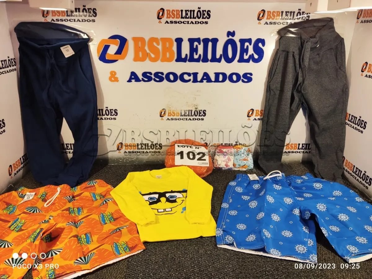 LOTE 102 - 12 – PEÇAS DE ROUPAS INFANTIL DIVERSAS (NO ESTADO, NÃO SABEMOS SE FUNCIONA. LEILÃO NÃO TEM GARANTIA E NEM DEVOLUÇÃO, SUJEITO A POSSÍVEIS AVARIAS VISÍVEIS/OCULTAS E/OU AUSÊNCIA DE COMPONENTES)