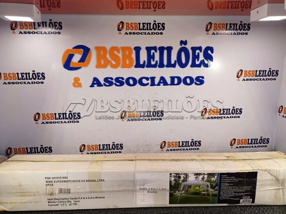 LOTE 150 - 01 – TENDA GAZEBO 2,40 X2,40 (NO ESTADO, NÃO SABEMOS SE FUNCIONA. LEILÃO NÃO TEM GARANTIA E NEM DEVOLUÇÃO, SUJEITO A POSSÍVEIS AVARIAS VISÍVEIS/OCULTAS E/OU AUSÊNCIA DE COMPONENTES)