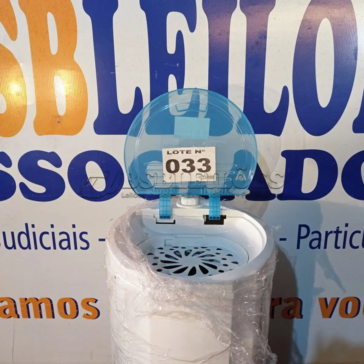 LOTE 033 - 01 - CENTRIFUGA DE ROUPAS BCR15B BRITÂNIA CESTO EXTRAGRANDE 15KG 220VOLTS (NO ESTADO, NÃO SABEMOS SE FUNCIONA. LEILÃO NÃO TEM GARANTIA E NEM DEVOLUÇÃO, SUJEITO A POSSÍVEIS AVARIAS VISÍVEIS/OCULTAS E/OU AUSÊNCIA DE COMPONENTES)