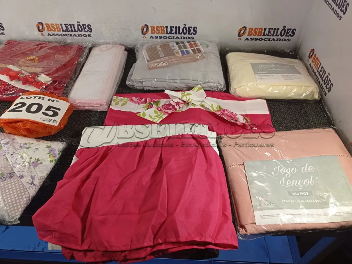 LOTE 205 - 10 - ITENS DE ENXOVAIS DIVERSOS (NO ESTADO, NÃO SABEMOS SE FUNCIONA. LEILÃO NÃO TEM GARANTIA E NEM DEVOLUÇÃO, SUJEITO A POSSÍVEIS AVARIAS VISÍVEIS/OCULTAS E/OU AUSÊNCIA DE COMPONENTES)