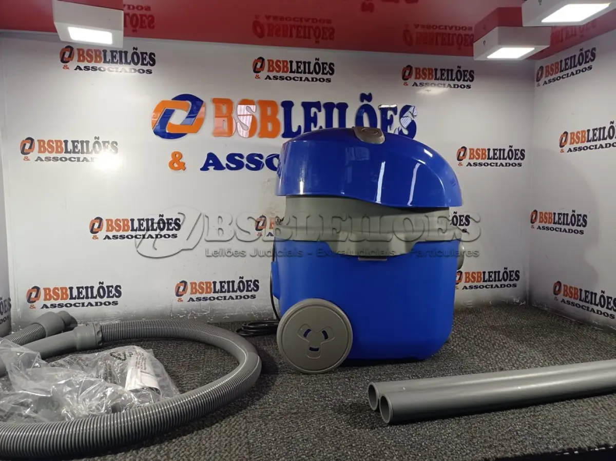 LOTE 183 - 01 - ASPIRADOR ELECTROLUX FLEXN PÓ E ÁGUA 1400W 220 VOLTS (NO ESTADO, NÃO SABEMOS SE FUNCIONA. LEILÃO NÃO TEM GARANTIA E NEM DEVOLUÇÃO, SUJEITO A POSSÍVEIS AVARIAS VISÍVEIS/OCULTAS E/OU AUSÊNCIA DE COMPONENTES)