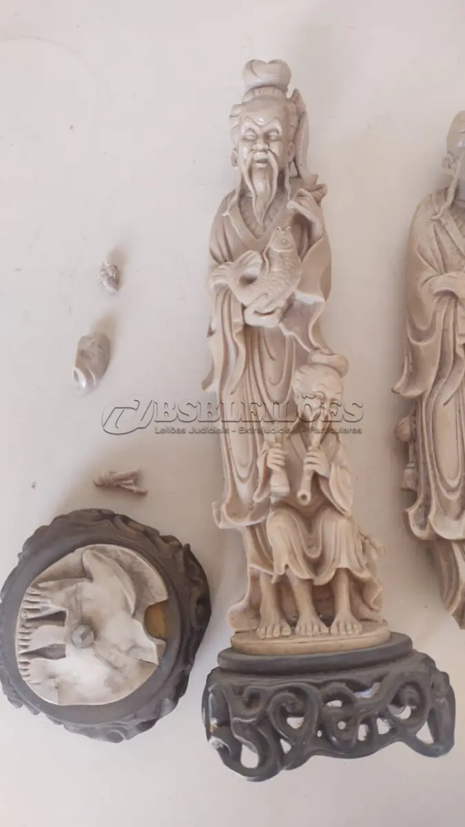 LOTE 037 - ESCULTURA CHINESAS PRA RESTAURAR (NO ESTADO)