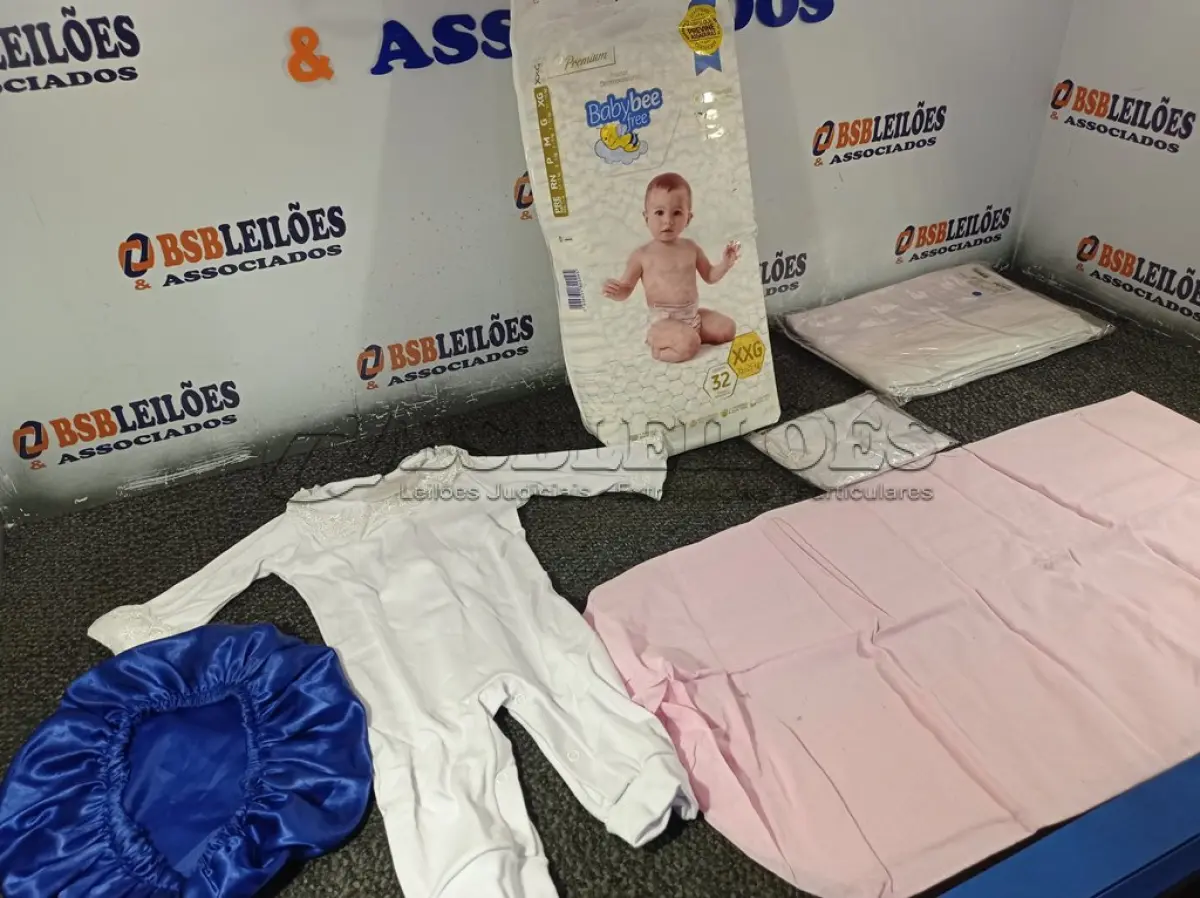LOTE 202 - 15 – ITENS DE BEBE DIVERSOS (NO ESTADO, NÃO SABEMOS SE FUNCIONA. LEILÃO NÃO TEM GARANTIA E NEM DEVOLUÇÃO, SUJEITO A POSSÍVEIS AVARIAS VISÍVEIS/OCULTAS E/OU AUSÊNCIA DE COMPONENTES)