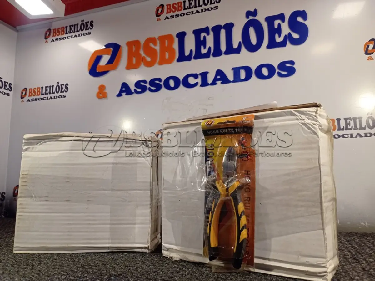 LOTE 160 - 25 – ALICATES DE CORTES (NO ESTADO, NÃO SABEMOS SE FUNCIONA. LEILÃO NÃO TEM GARANTIA E NEM DEVOLUÇÃO, SUJEITO A POSSÍVEIS AVARIAS VISÍVEIS/OCULTAS E/OU AUSÊNCIA DE COMPONENTES)