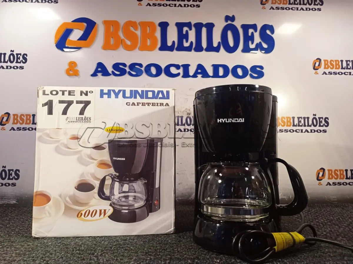 LOTE 177 - 01 - CAFETEIRA ELÉTRICA HYUNDAI P/ 12 XICARAS (NO ESTADO, NÃO SABEMOS SE FUNCIONA. LEILÃO NÃO TEM GARANTIA E NEM DEVOLUÇÃO, SUJEITO A POSSÍVEIS AVARIAS VISÍVEIS/OCULTAS E/OU AUSÊNCIA DE COMPONENTES)