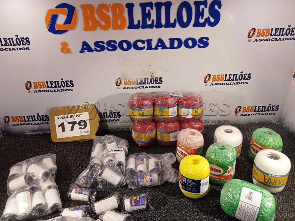 LOTE 179 - 61 – LINHAS DIVERSAS (NO ESTADO, NÃO SABEMOS SE FUNCIONA. LEILÃO NÃO TEM GARANTIA E NEM DEVOLUÇÃO, SUJEITO A POSSÍVEIS AVARIAS VISÍVEIS/OCULTAS E/OU AUSÊNCIA DE COMPONENTES)