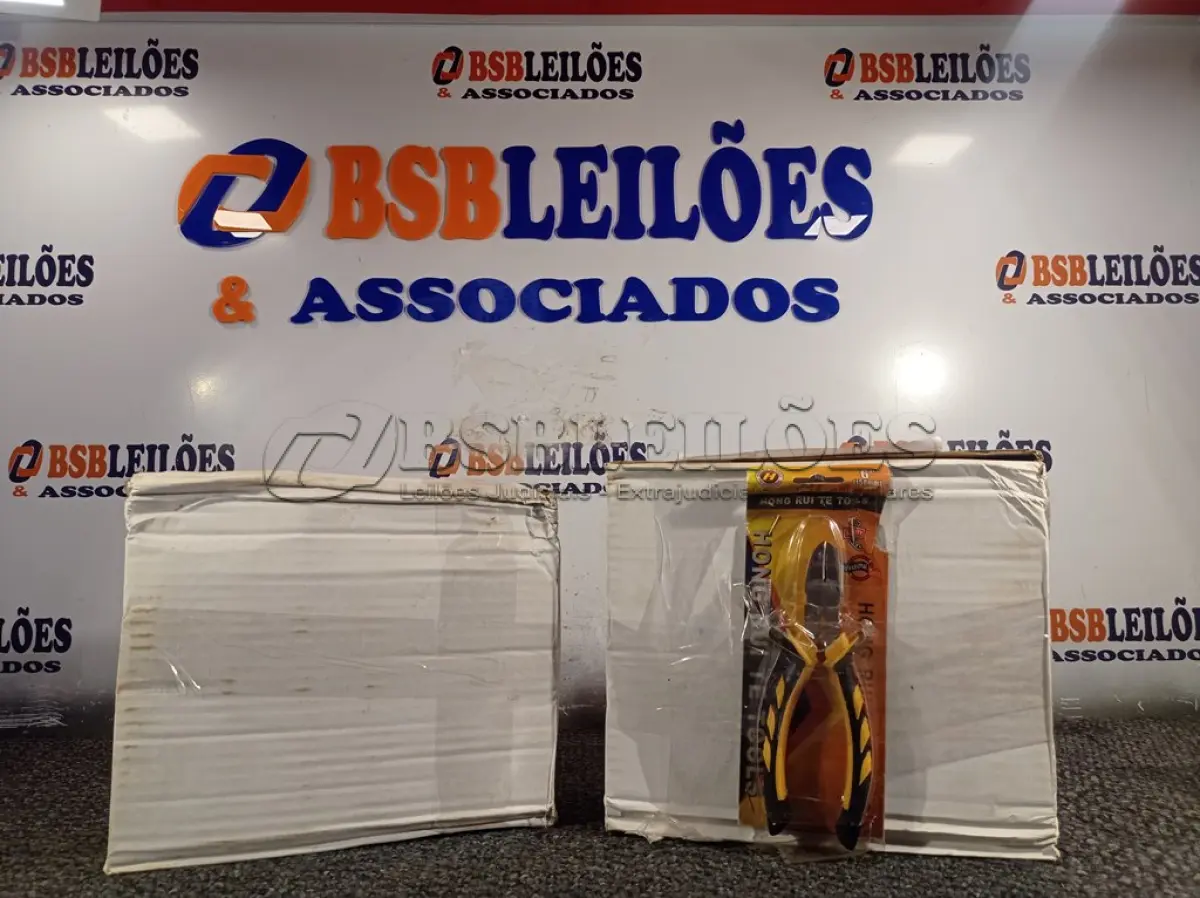 LOTE 160 - 25 – ALICATES DE CORTES (NO ESTADO, NÃO SABEMOS SE FUNCIONA. LEILÃO NÃO TEM GARANTIA E NEM DEVOLUÇÃO, SUJEITO A POSSÍVEIS AVARIAS VISÍVEIS/OCULTAS E/OU AUSÊNCIA DE COMPONENTES)
