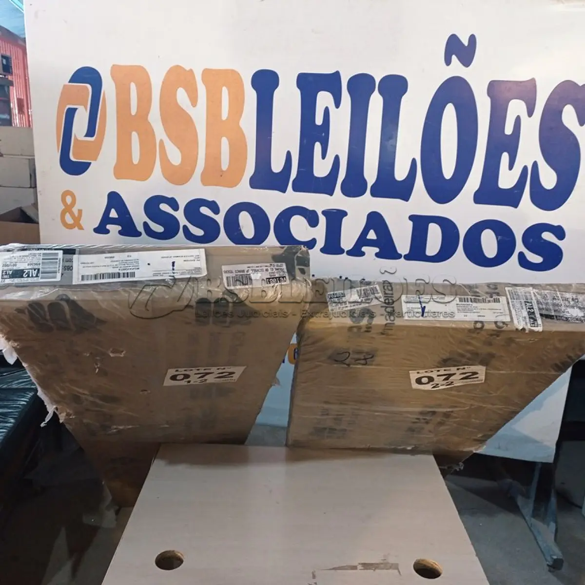 LOTE 072 - 01 - GUARDA-ROUPA CASAL 3 PORTAS ISTAMBUL YESCASA (NO ESTADO, NÃO SABEMOS SE FUNCIONA. LEILÃO NÃO TEM GARANTIA E NEM DEVOLUÇÃO, SUJEITO A POSSÍVEIS AVARIAS VISÍVEIS/OCULTAS E/OU AUSÊNCIA DE COMPONENTES)