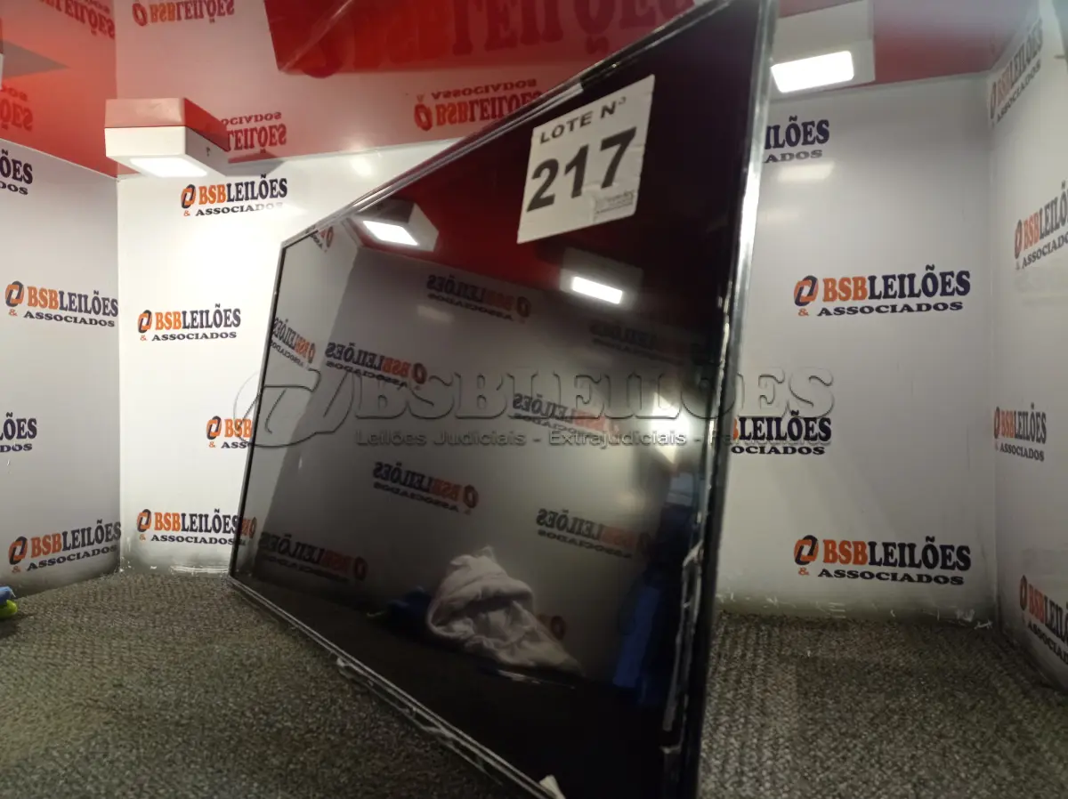 LOTE 217 - 01 – SMART TV PHILCO 42 POLEGADAS (NO ESTADO, NÃO SABEMOS SE FUNCIONA. LEILÃO NÃO TEM GARANTIA E NEM DEVOLUÇÃO, SUJEITO A POSSÍVEIS AVARIAS VISÍVEIS/OCULTAS E/OU AUSÊNCIA DE COMPONENTES)