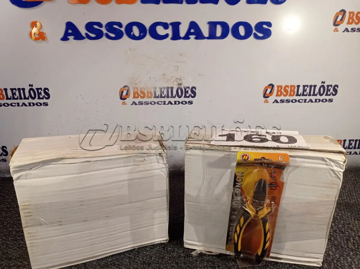 LOTE 160 - 25 – ALICATES DE CORTES (NO ESTADO, NÃO SABEMOS SE FUNCIONA. LEILÃO NÃO TEM GARANTIA E NEM DEVOLUÇÃO, SUJEITO A POSSÍVEIS AVARIAS VISÍVEIS/OCULTAS E/OU AUSÊNCIA DE COMPONENTES)