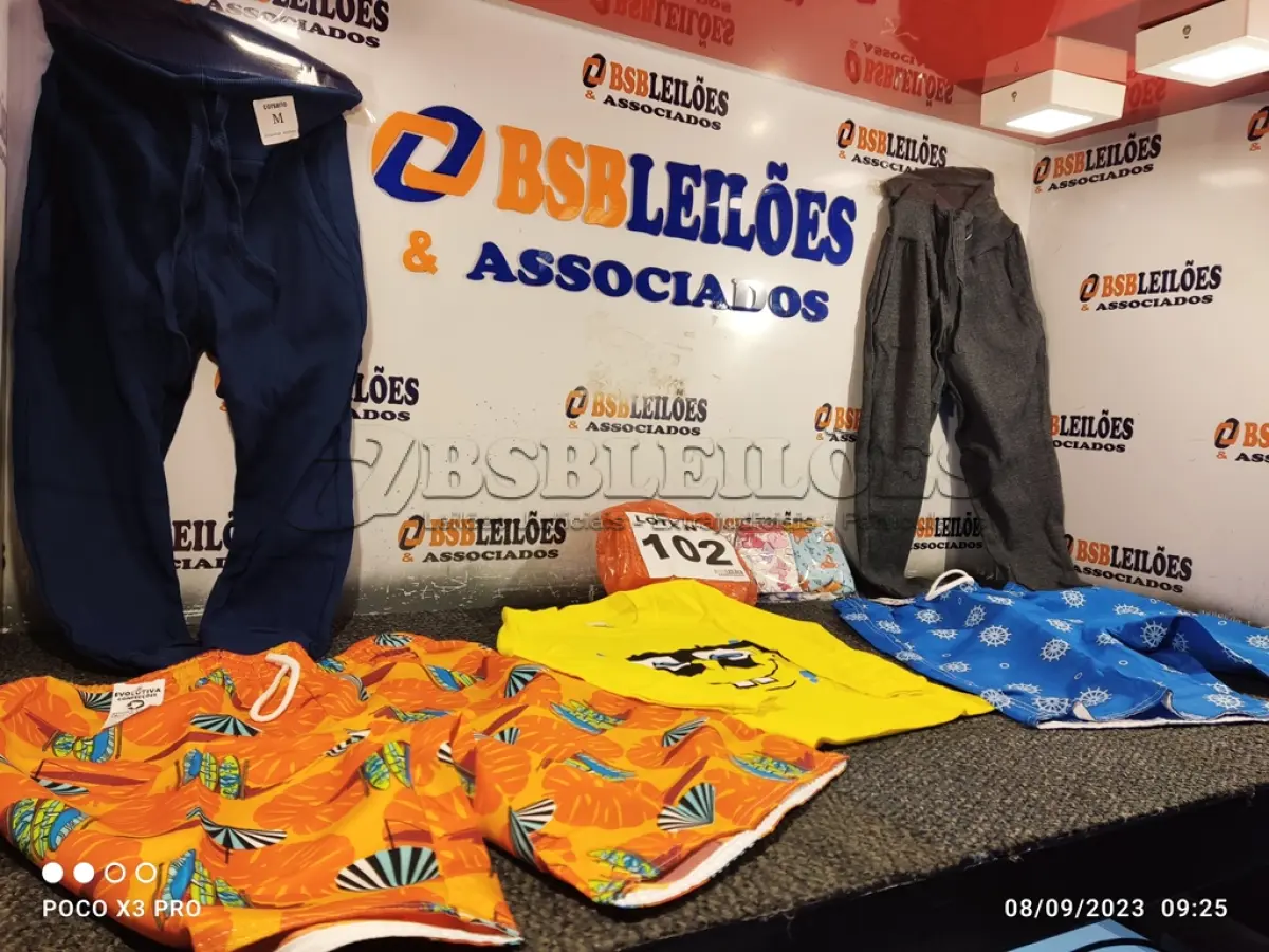 LOTE 102 - 12 – PEÇAS DE ROUPAS INFANTIL DIVERSAS (NO ESTADO, NÃO SABEMOS SE FUNCIONA. LEILÃO NÃO TEM GARANTIA E NEM DEVOLUÇÃO, SUJEITO A POSSÍVEIS AVARIAS VISÍVEIS/OCULTAS E/OU AUSÊNCIA DE COMPONENTES)
