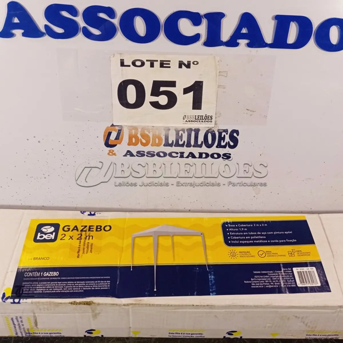 LOTE 051 - 01 – TENDA GAZEBO 2,0 X2,0 (NO ESTADO, NÃO SABEMOS SE FUNCIONA. LEILÃO NÃO TEM GARANTIA E NEM DEVOLUÇÃO, SUJEITO A POSSÍVEIS AVARIAS VISÍVEIS/OCULTAS E/OU AUSÊNCIA DE COMPONENTES)