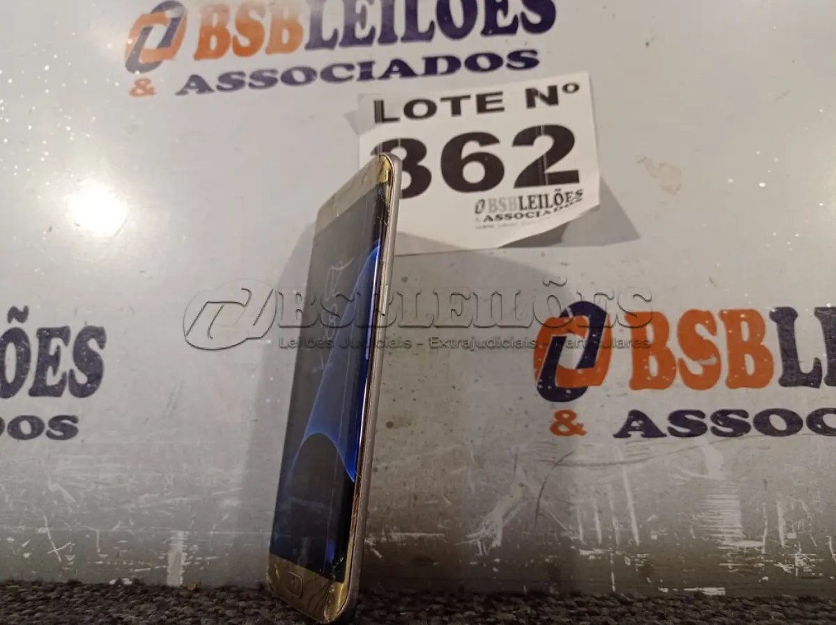 LOTE 362 - 01 – CELULAR SAMSUNG GALAXY S7 EDGE (NO ESTADO, NÃO SABEMOS SE FUNCIONA. LEILÃO NÃO TEM GARANTIA E NEM DEVOLUÇÃO, SUJEITO A POSSÍVEIS AVARIAS VISÍVEIS/OCULTAS E/OU AUSÊNCIA DE COMPONENTES)