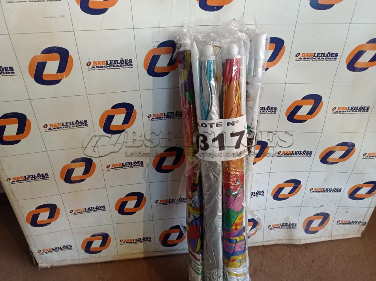 LOTE 317 - 09 – GUARDA SOL (NO ESTADO, NÃO SABEMOS SE FUNCIONA. LEILÃO NÃO TEM GARANTIA E NEM DEVOLUÇÃO, SUJEITO A POSSÍVEIS AVARIAS VISÍVEIS/OCULTAS E/OU AUSÊNCIA DE COMPONENTES)