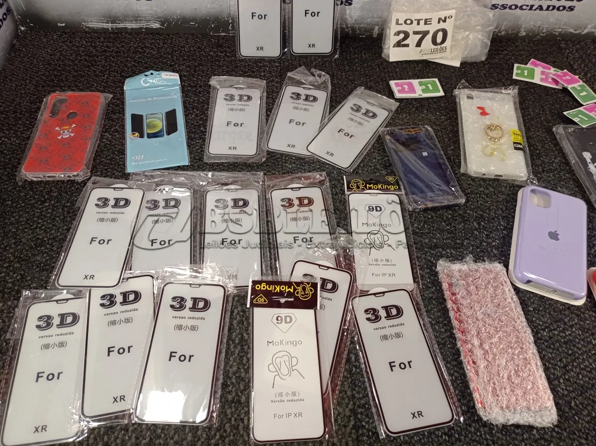 LOTE 270 - 01 – 26 ACESSÓRIOS PARA CELULARES (NO ESTADO, NÃO SABEMOS SE FUNCIONA. LEILÃO NÃO TEM GARANTIA E NEM DEVOLUÇÃO, SUJEITO A POSSÍVEIS AVARIAS VISÍVEIS/OCULTAS E/OU AUSÊNCIA DE COMPONENTES)