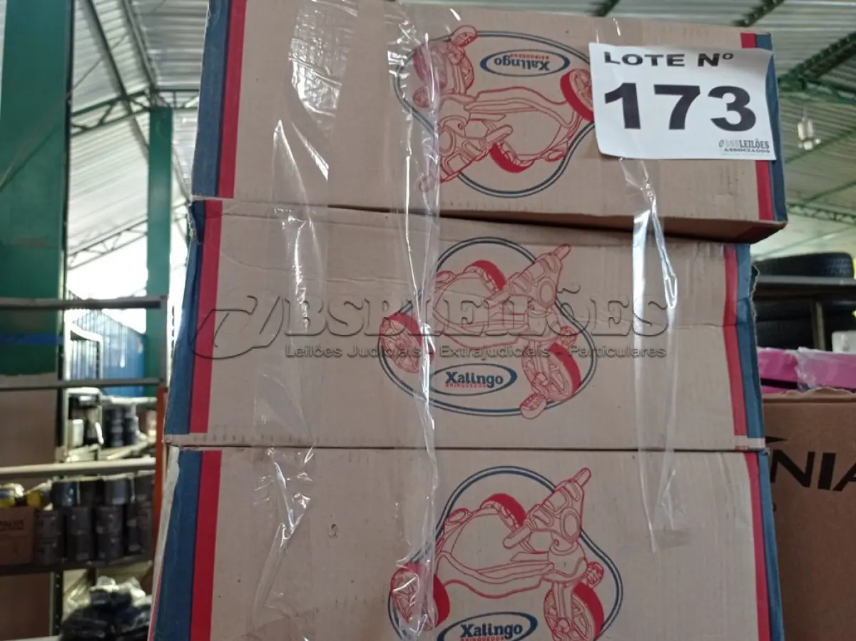LOTE 173 - 05 - TRICICLO INFANTIL (NO ESTADO, NÃO SABEMOS SE FUNCIONA. LEILÃO NÃO TEM GARANTIA E NEM DEVOLUÇÃO, SUJEITO A POSSÍVEIS AVARIAS VISÍVEIS/OCULTAS E/OU AUSÊNCIA DE COMPONENTES)