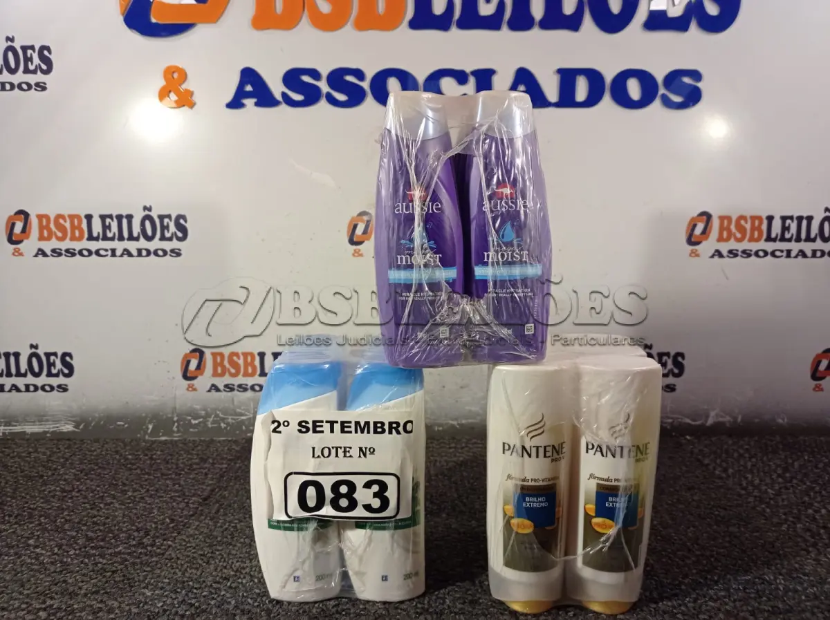 LOTE 083 - 06 FRASCOS DE CONDICIONADOR AUSSIE 180ML, 06 FRASCOS DE SHAMPOO HEAD&SHOUDERS ANTICOCEIRA 200ML E 06 FRASCOS DE CONDICIONADOR PANTENE PRO-V BRILHO EXTREMO 175ML. (NO ESTADO) ATENÇÃO! FAZER A VISITAÇÃO ANTES DE ARREMATAR, NÃO SABEMOS SE FUNCIONA. LEILÃO NÃO TEM GARANTIA E NEM DEVOLUÇÃO, SUJEITO A POSSÍVEIS AVARIAS VISÍVEIS/OCULTAS E/OU AUSÊNCIA DE COMPONENTES.