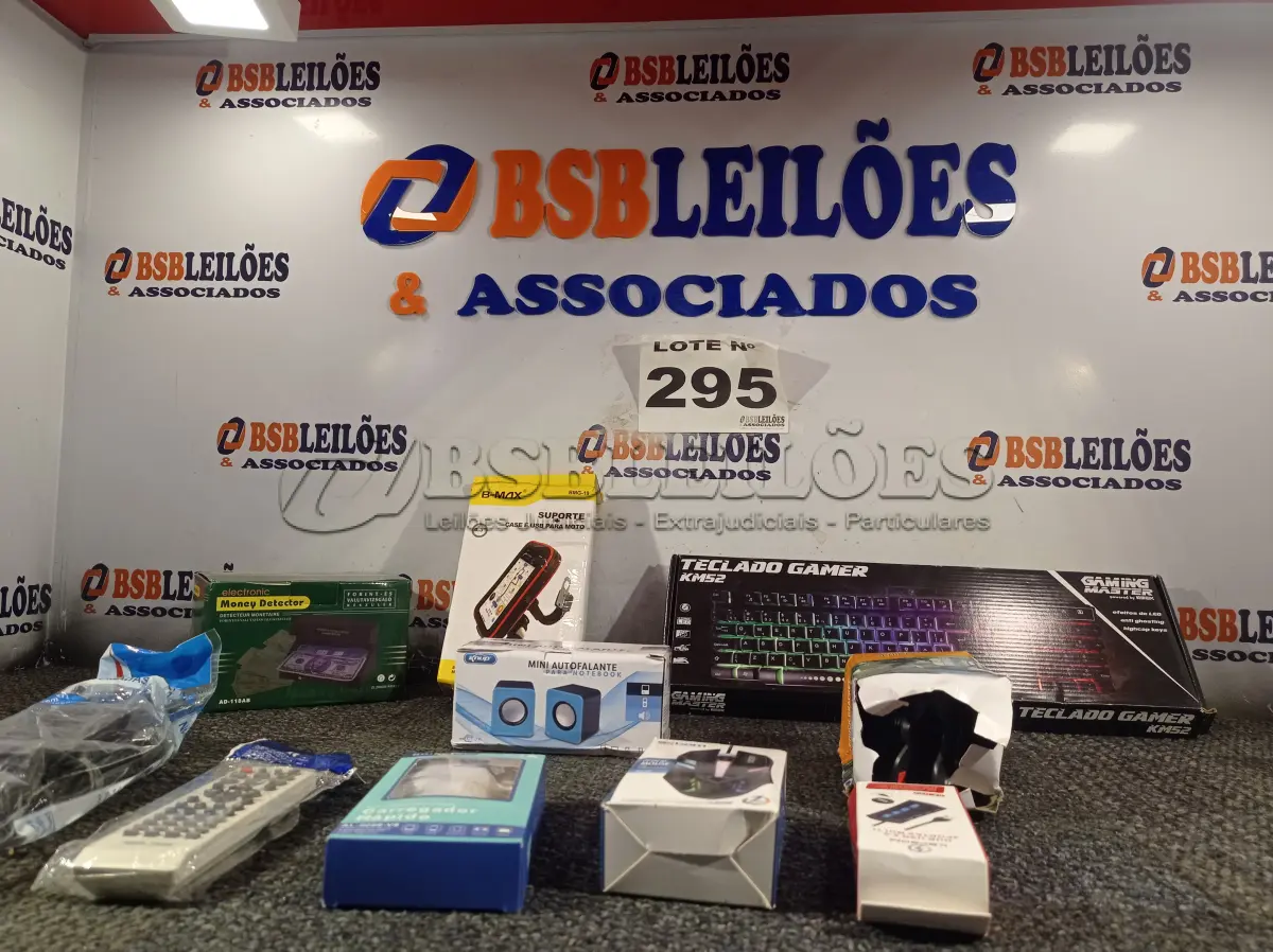 LOTE 295 - 10 - ITENS DE TECNOLOGIA DIVERSOS (NO ESTADO, NÃO SABEMOS SE FUNCIONA. LEILÃO NÃO TEM GARANTIA E NEM DEVOLUÇÃO, SUJEITO A POSSÍVEIS AVARIAS VISÍVEIS/OCULTAS E/OU AUSÊNCIA DE COMPONENTES)