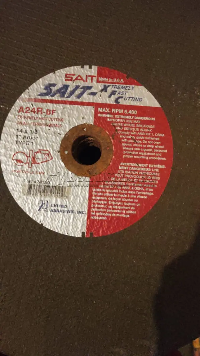 LOTE 410 - LOTE COM 36 DISCOS DE POLICORTES (NO ESTADO)