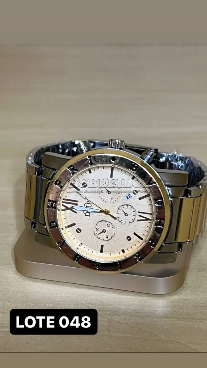 LOTE 048 - 01 RELÓGIO FULL METALLIZED BRANCO E DOURADO(NO ESTADO)