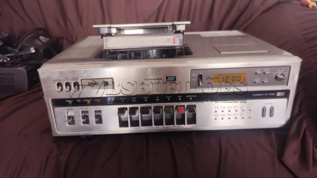 LOTE 341 - VIDEO CASSETE TOSHIBA BETAMAX RARO (NO ESTADO)