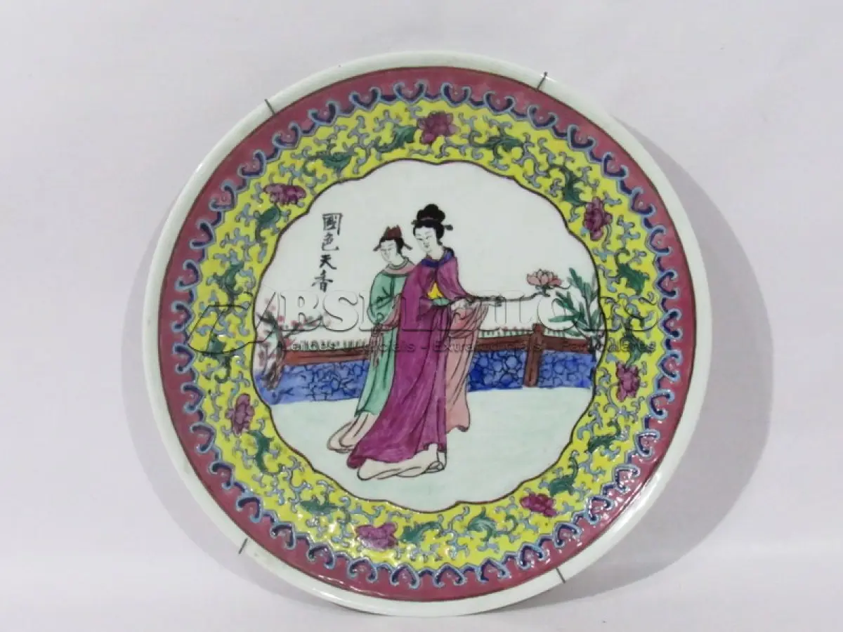 LOTE 219 - PRATO DE DECORAÇÃO IMPORTADO JAPONÊS EM PORCELANA 25 CM DE DIÂMETRO (NO ESTADO)
