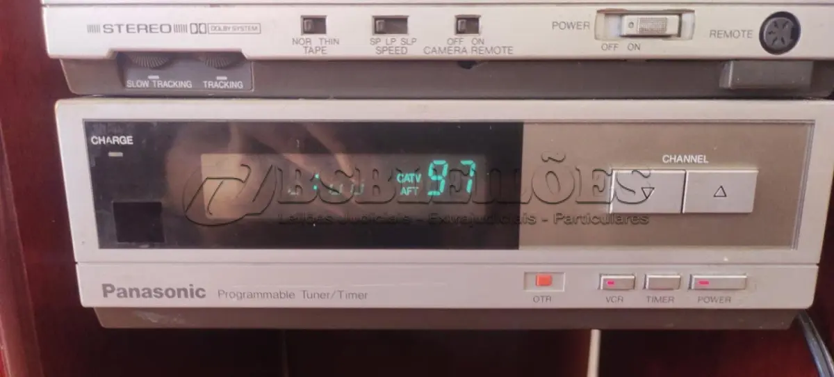 LOTE 344 - VÍDEO CASSETE PANASONIC PV-8.000  STEREO  FUNCIONANDO PERFEITAMENTE (NO ESTADO)