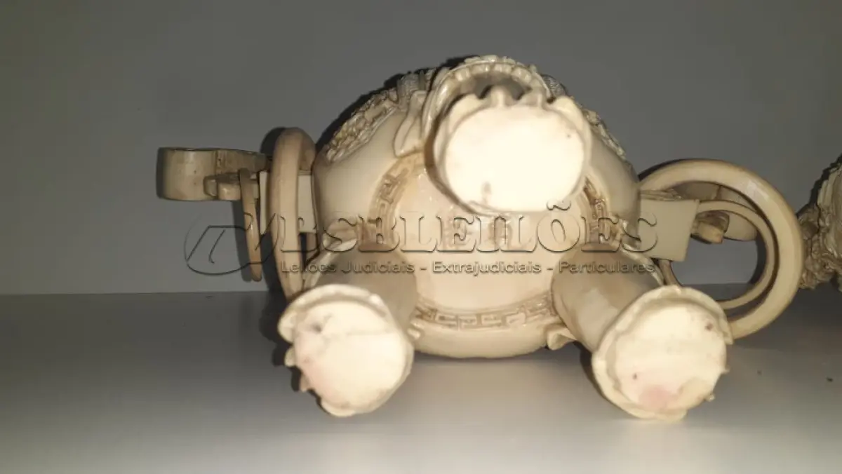 LOTE 261 - ARTE ORIENTAL - ESCULTURA DRAGÃO FEITO EM OSSO  PEÇA MUITO RARA DE ANOS 50, 30 CM ALTURA 30 DE COMPRIMENTO (NO ESTADO)