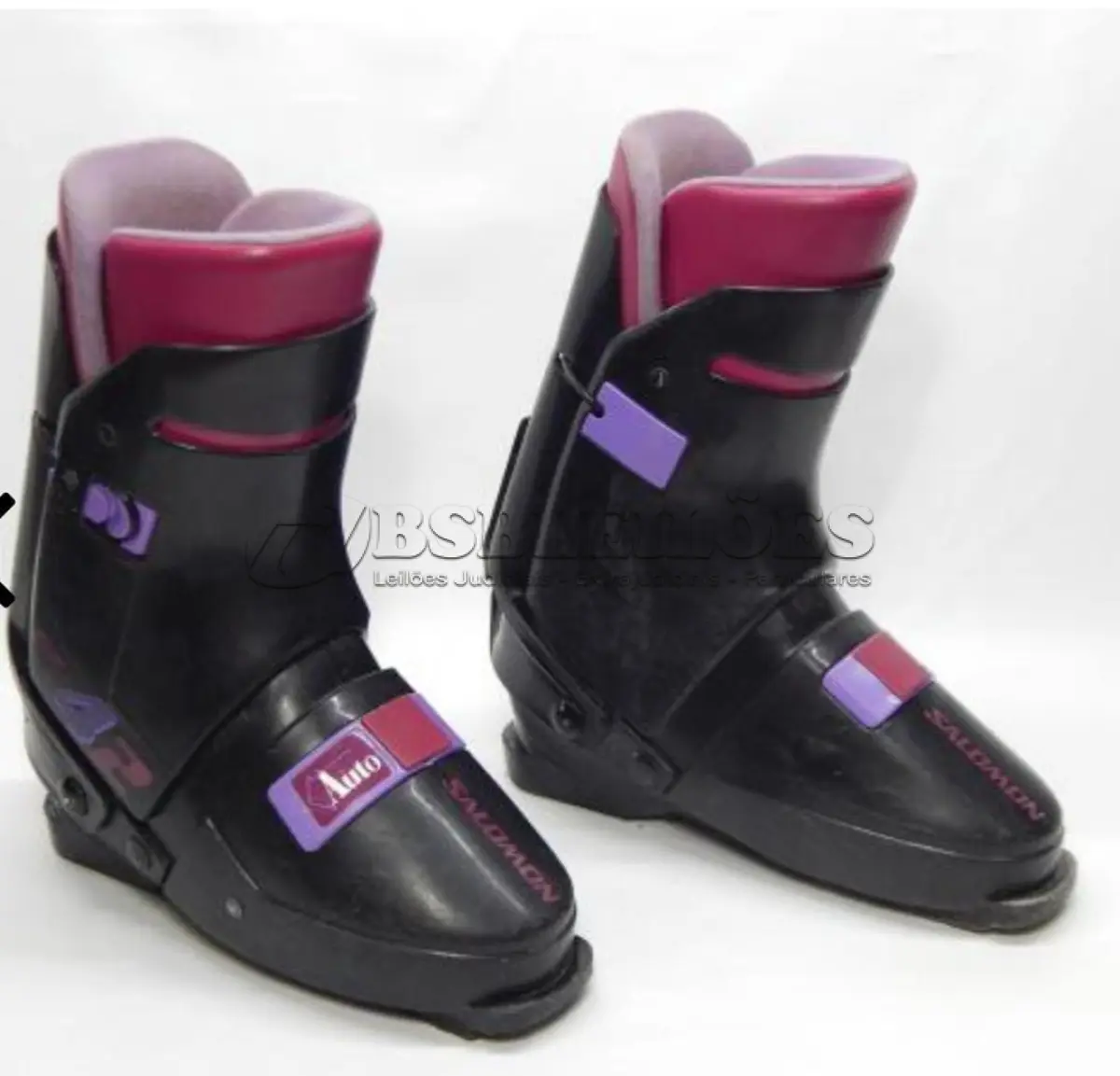 LOTE 235 - BOTAS DE ESQUIAR, SALOMON, MODELO SX42, (NO ESTADO)