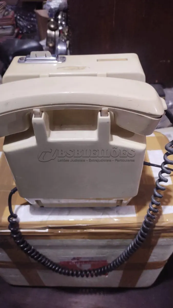 LOTE 266 - ANTIGO TELEFONE ORELHÃO DE FICHA DARUMA COMPLETO VAI COM  FICHAS TELEFÔNICAS ORIGINAIS.(NO ESTADO)