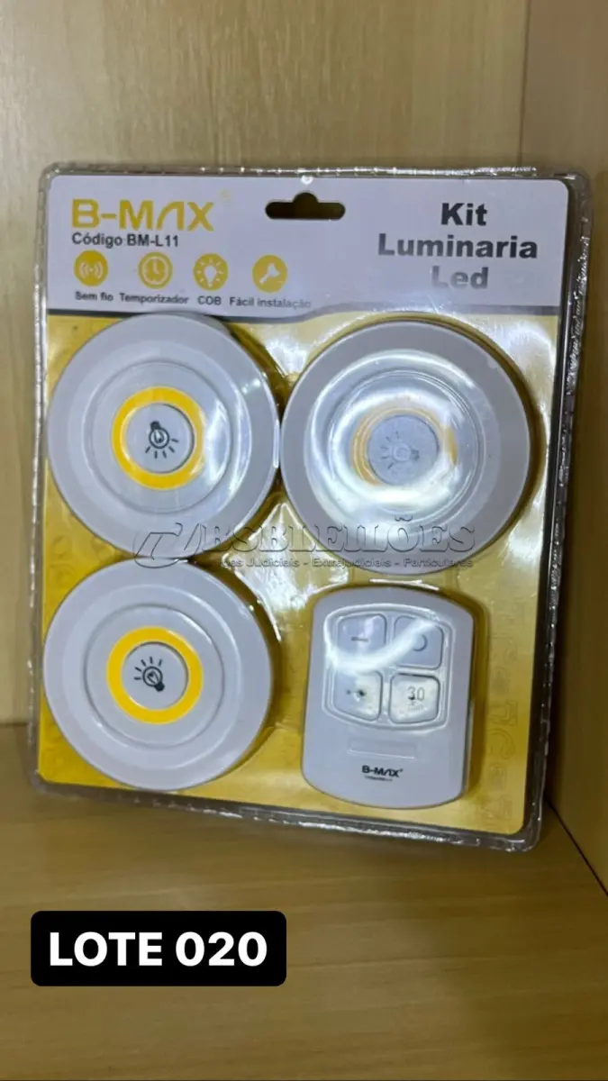 LOTE 020 - 01 KIT DE LUMINÁRIAS LED COM CONTROLE REMOTO(NO ESTADO)